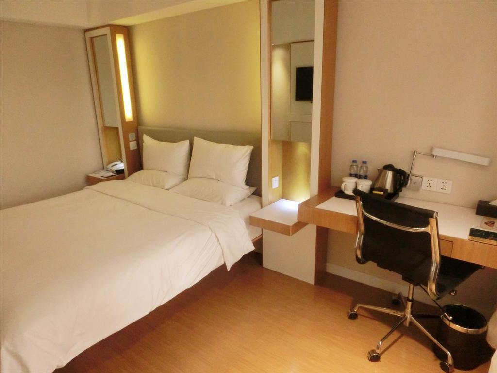 Ji Hotel Guangzhou Zhujiang New Town Quarto foto