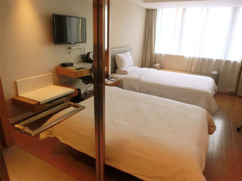 Ji Hotel Guangzhou Zhujiang New Town Exterior foto